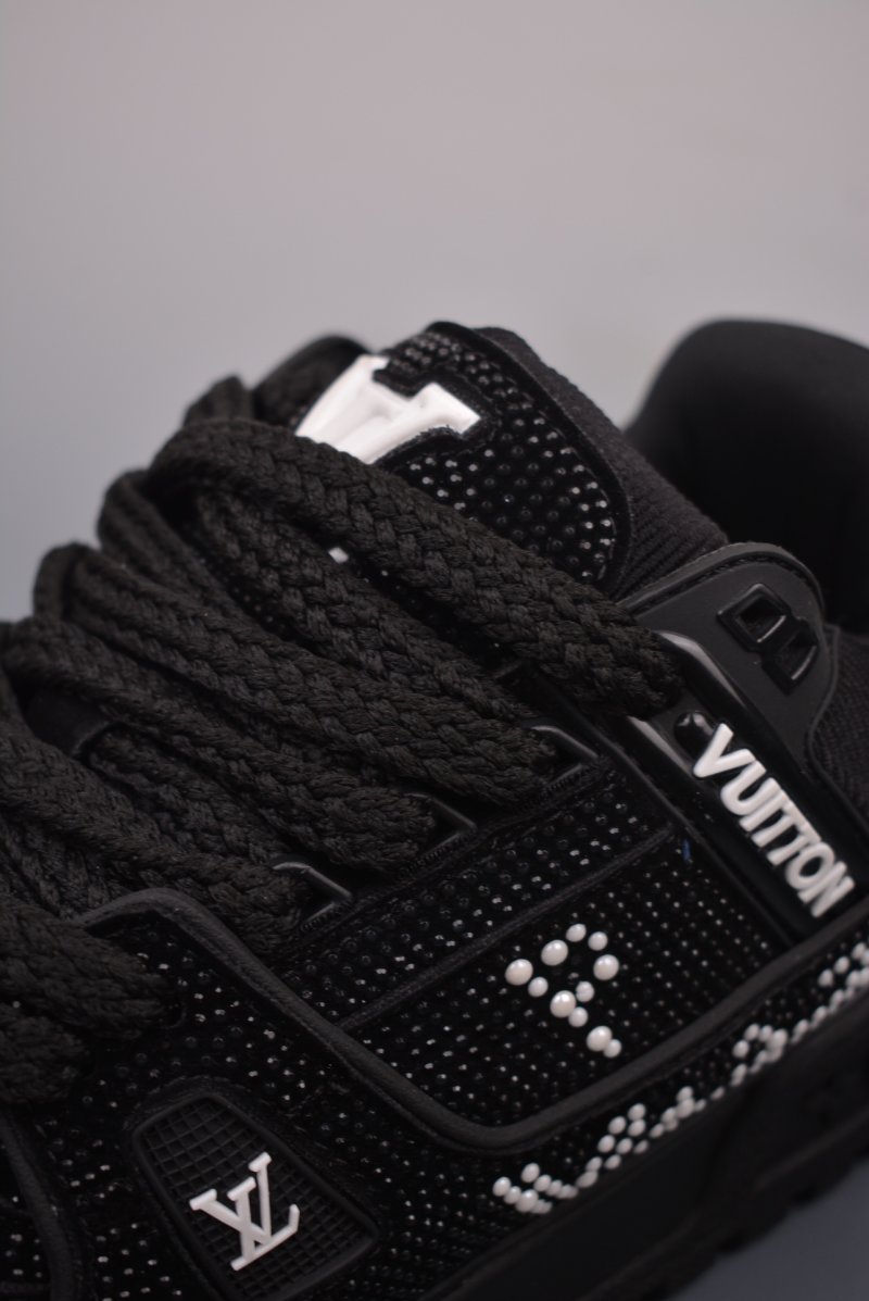 Louis Vuitton LV Trainer 2021 view