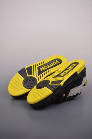 Louis Vuitton LV Trainer 2021 view 21