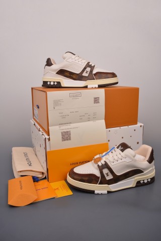 Louis Vuitton LV Trainer Sneaker Low view 6
