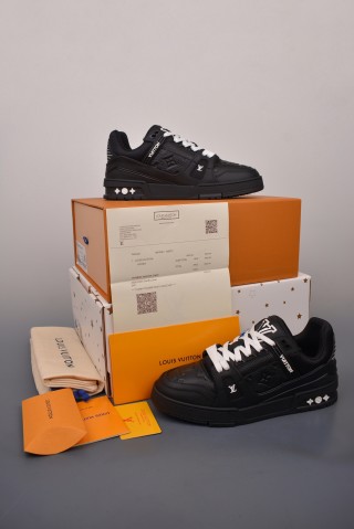 Louis Vuitton LV Trainer Sneaker Low view 9