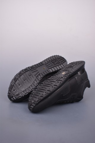 Louis Vuitton Archlight Sneaker view 3