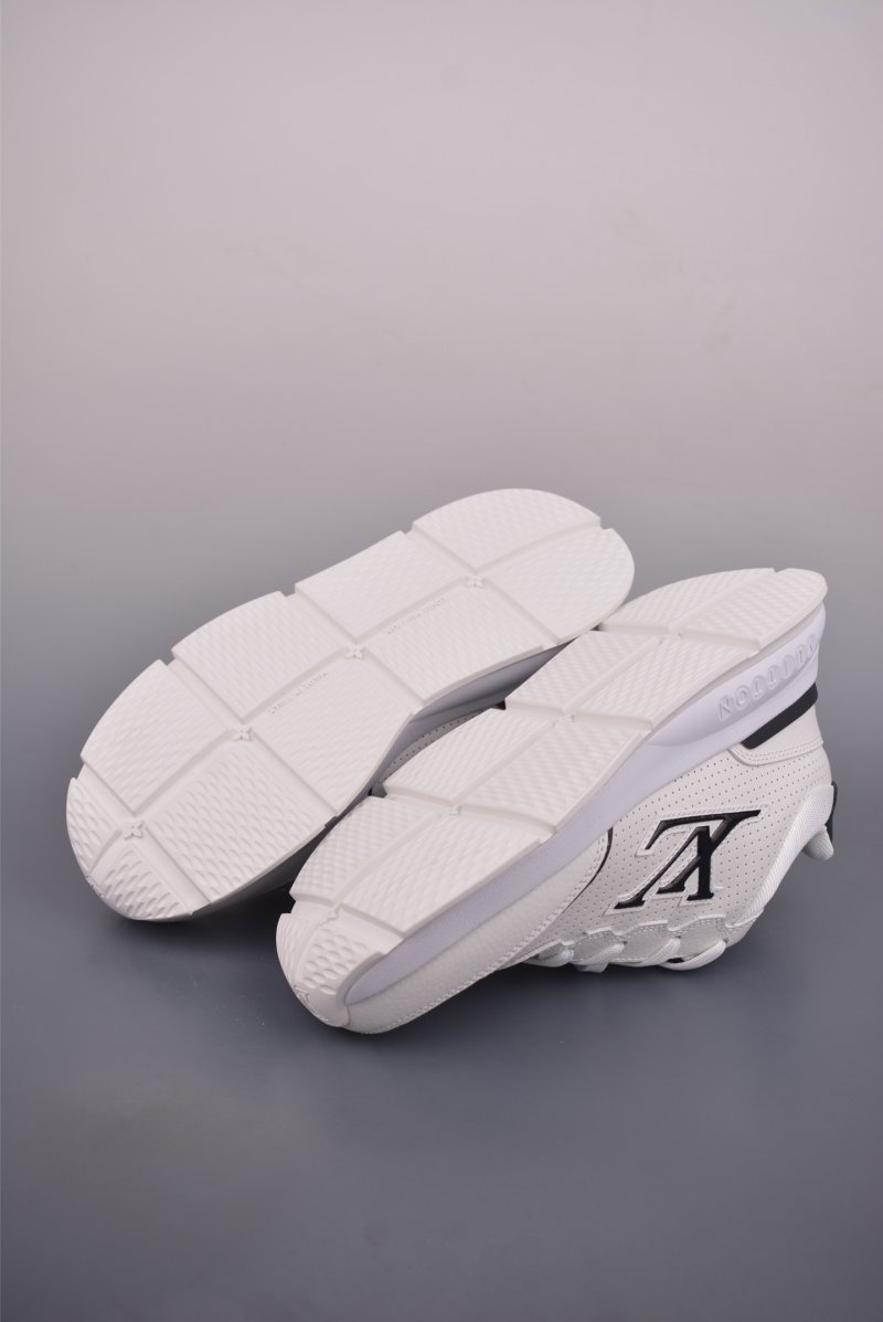 Louis Vuitton Classic LV 'White' view