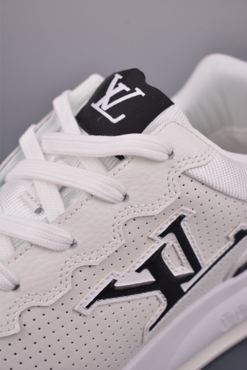 Louis Vuitton Classic LV 'White' view