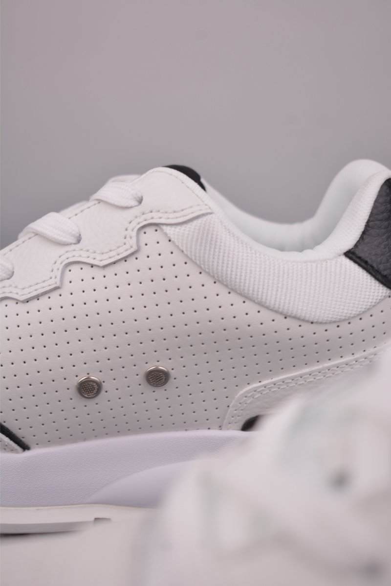Louis Vuitton Classic LV 'White' view