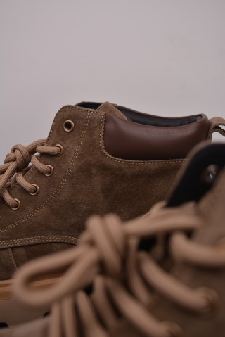 Louis Vuitton LV 6-Inch Boot Pharrell Williams 'Yellow' view 8