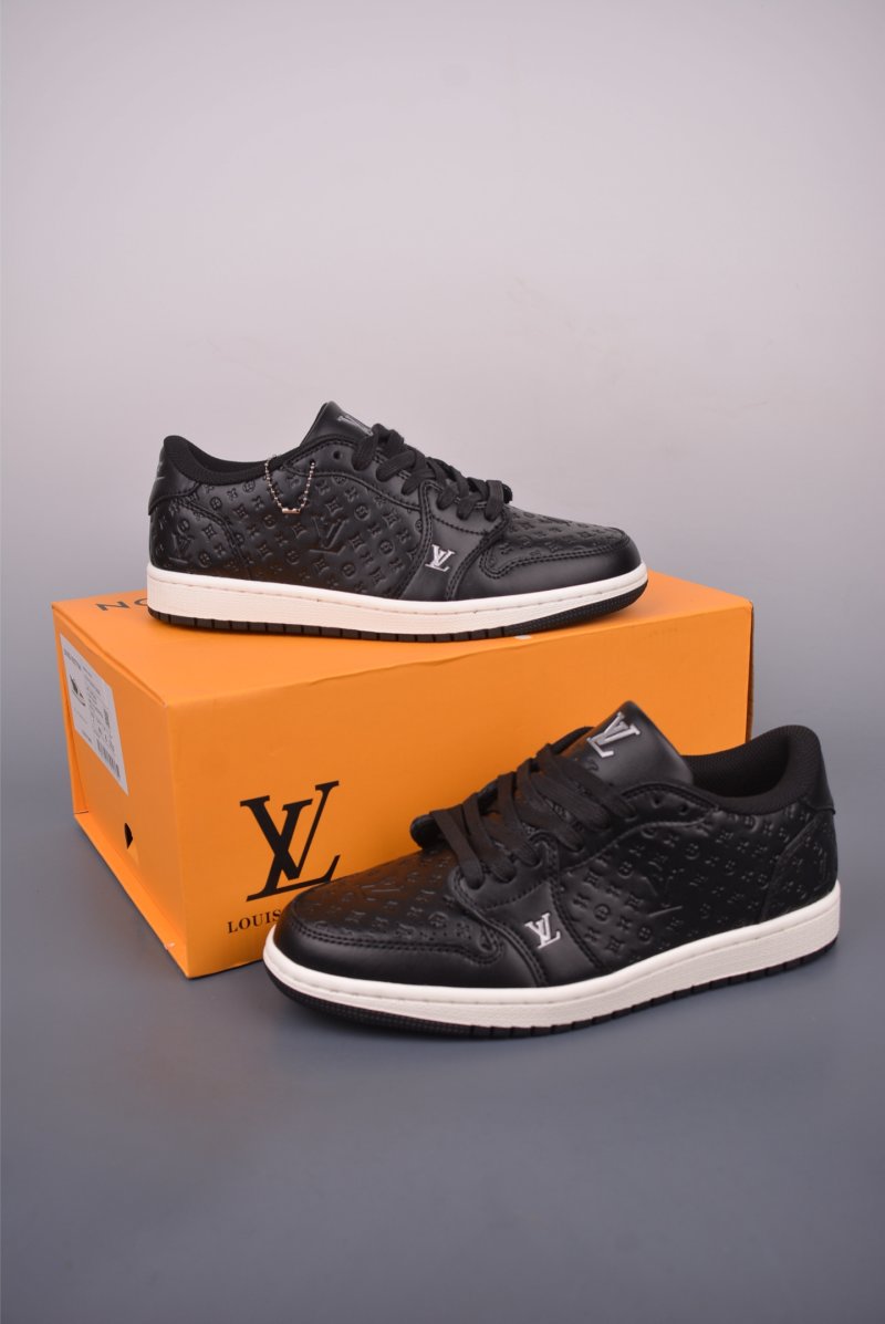 Louis Vuitton LV 3D Logo Trainer view