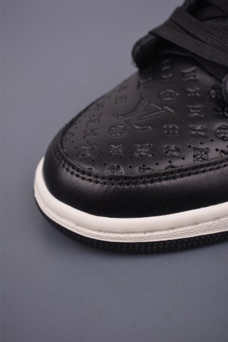Louis Vuitton LV 3D Logo Trainer view 6