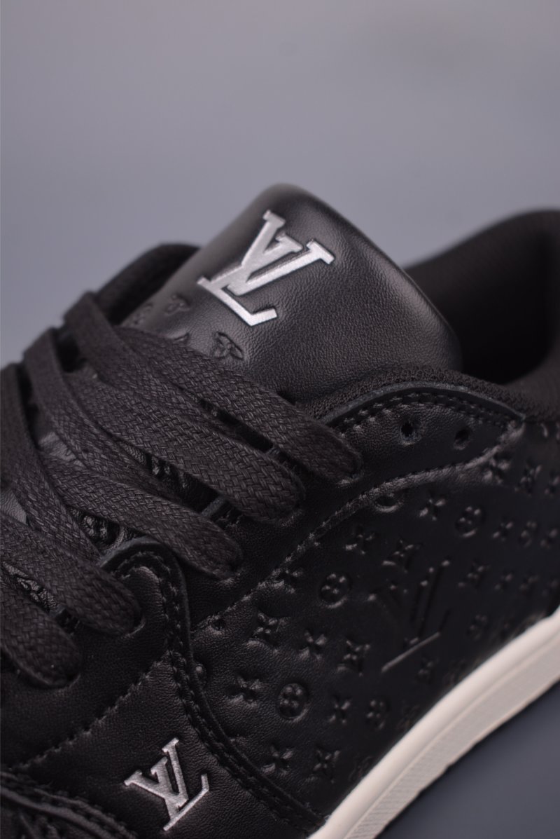 Louis Vuitton LV 3D Logo Trainer view