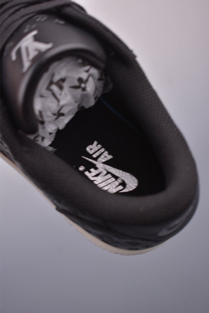 Louis Vuitton LV 3D Logo Trainer view