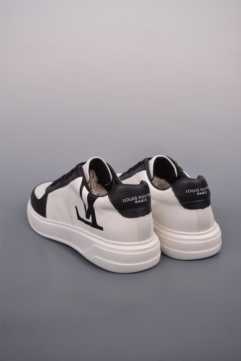Louis Vuitton LV 3D Logo Trainer 'White' view