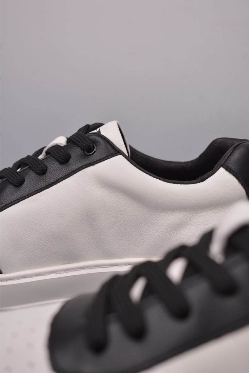 Louis Vuitton LV 3D Logo Trainer 'White' view