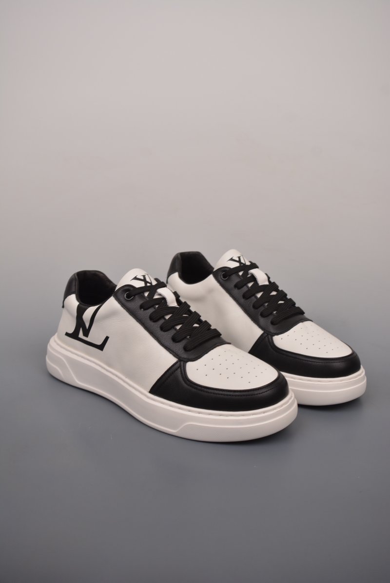 Louis Vuitton LV 3D Logo Trainer 'White' view