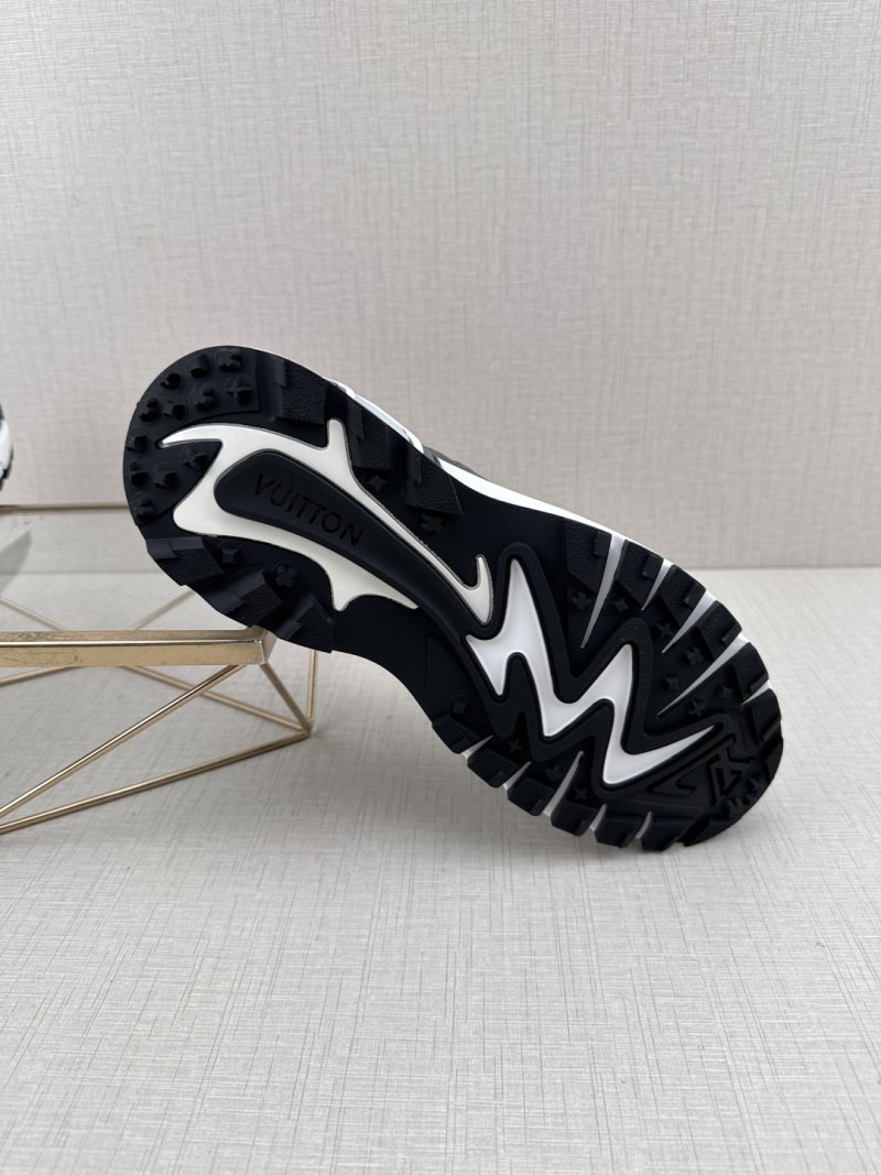 Louis Vuitton LV Trainer view