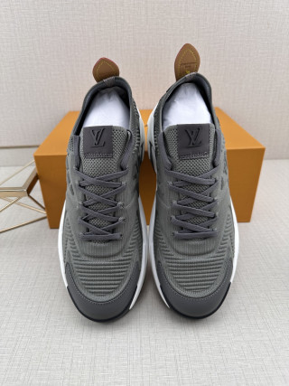 Louis Vuitton LV Trainer view 9