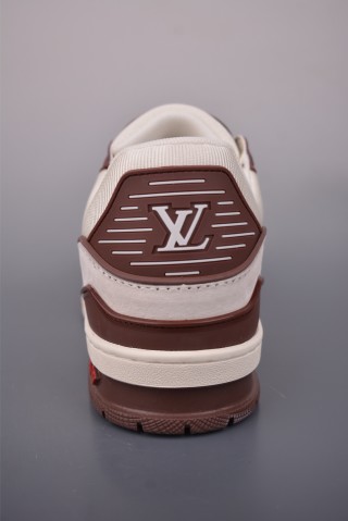 Louis Vuitton LV Trainer Monogram 3D view 4