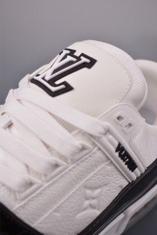 Louis Vuitton LV Trainer Monogram 3D view 16