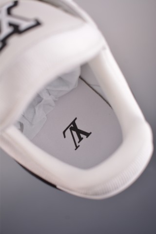 Louis Vuitton LV Trainer Monogram 3D view 18