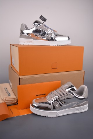 Louis Vuitton LV Trainer Monogram 3D view 23