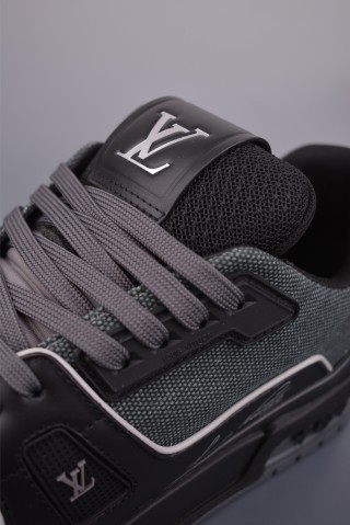 Louis Vuitton LV Trainer 'Monogram 3D' view 7