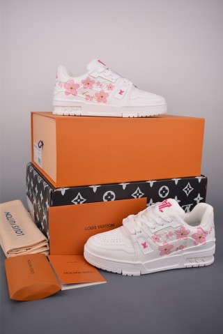 Louis Vuitton LV Trainer 'Monogram 3D' view 5
