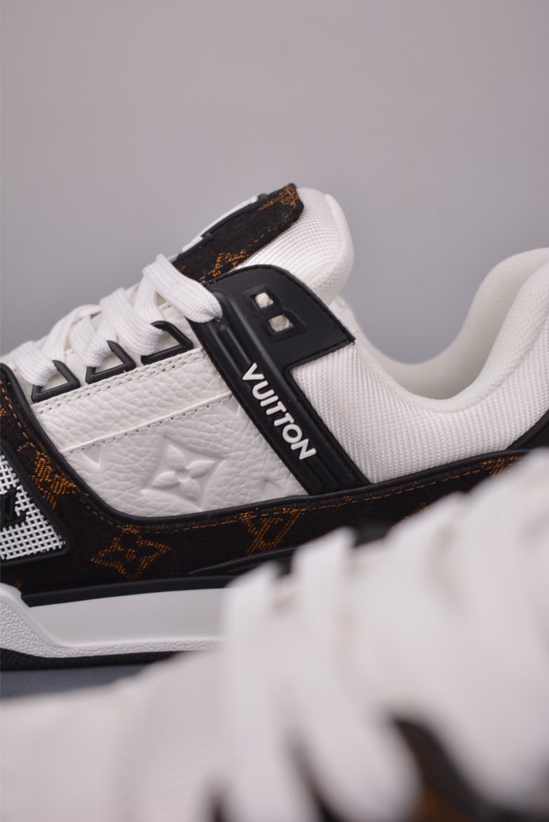 Louis Vuitton LV Trainer 'NFC' view