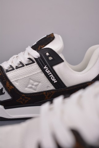 Louis Vuitton LV Trainer 'NFC' view 17