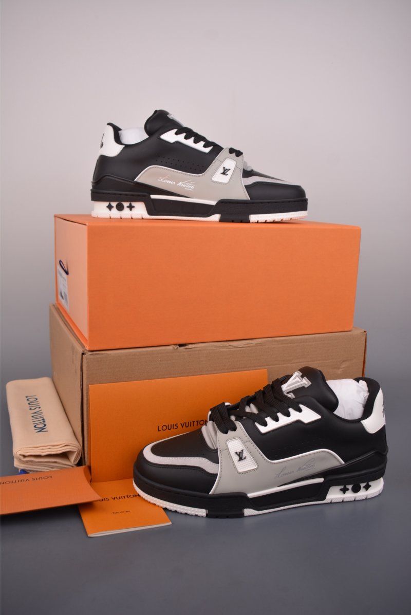 Louis Vuitton LV Trainer 'NFC' view