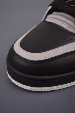 Louis Vuitton LV Trainer 'NFC' view 24