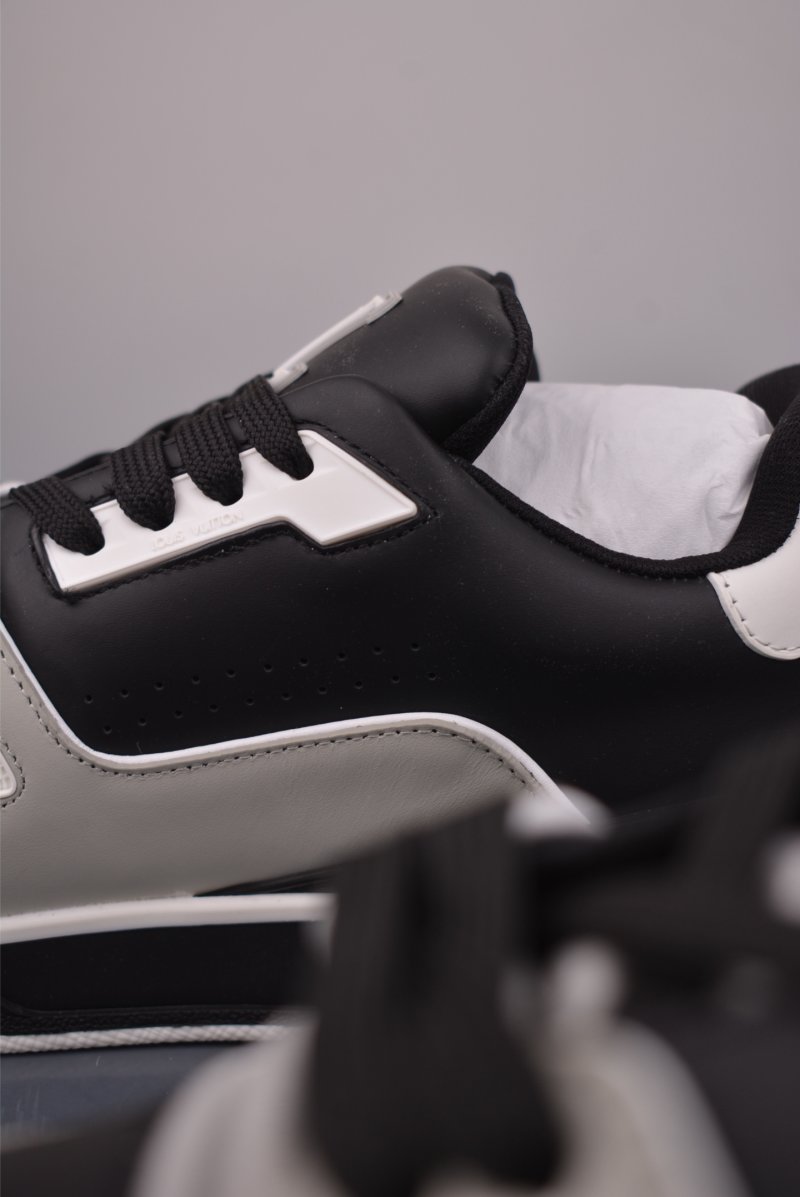 Louis Vuitton LV Trainer 'NFC' view