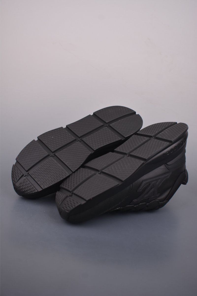 Louis Vuitton LV Trainer 'Nigo FW25' view