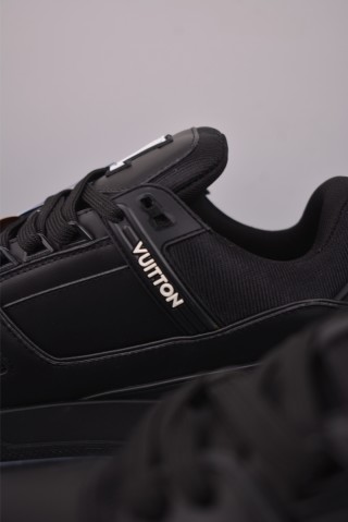Louis Vuitton LV Trainer 'Nigo FW25 Black / White / Grey' view 8