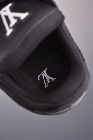 Louis Vuitton LV Trainer 'Nigo FW25 Black / White / Grey' view 9