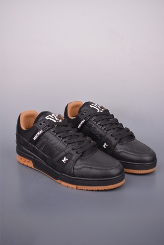 Louis Vuitton LV Trainer view 10