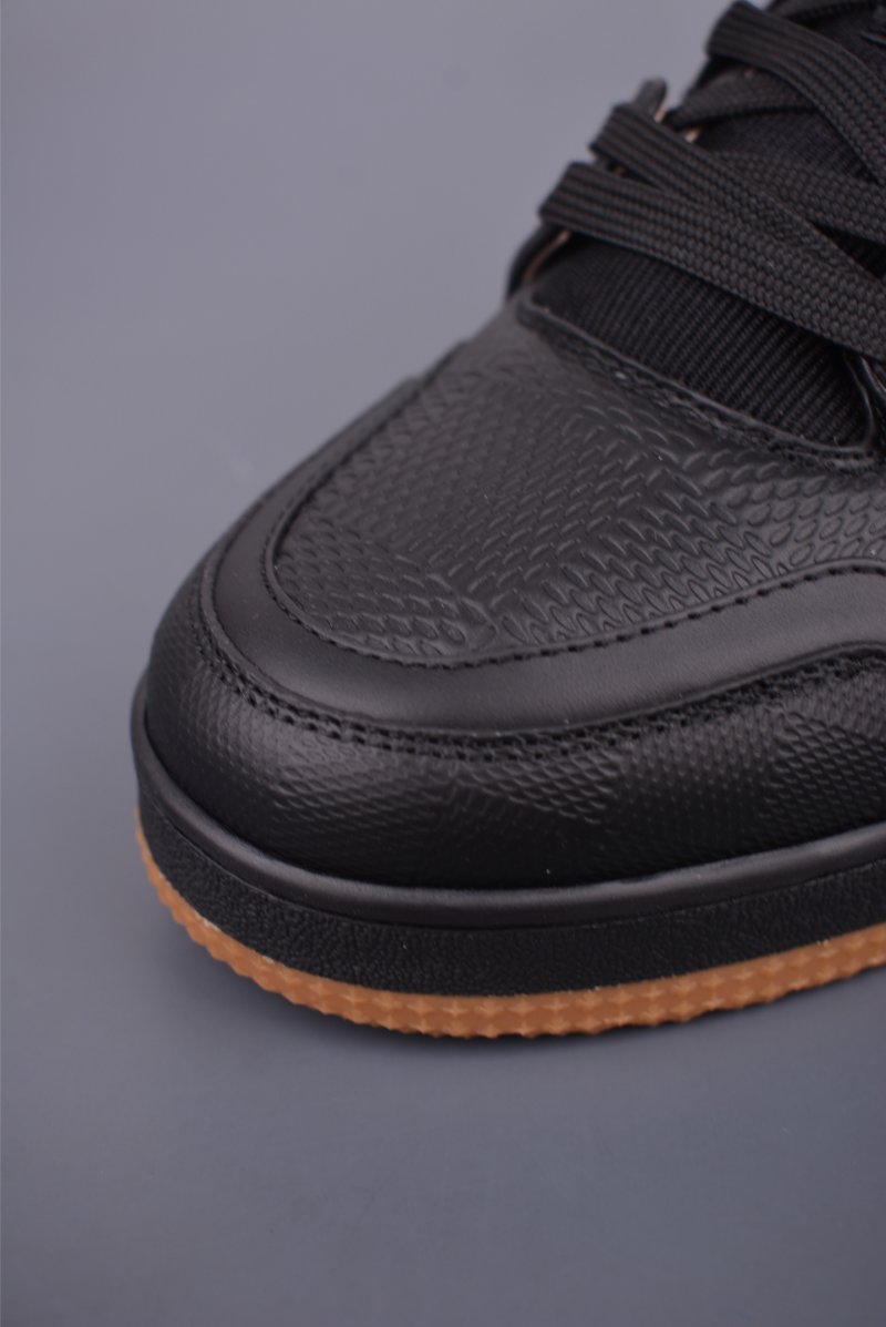 Louis Vuitton LV Trainer view