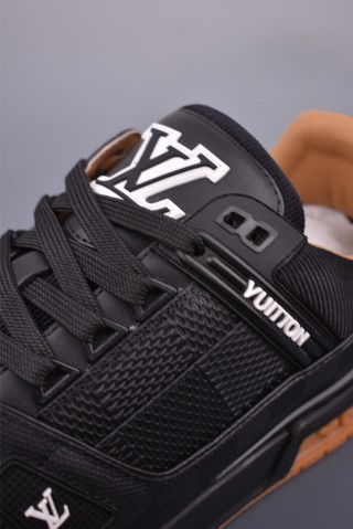 Louis Vuitton LV Trainer view 16