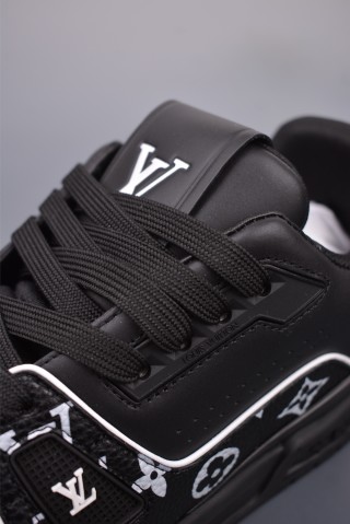 Louis Vuitton LV Trainer view 7