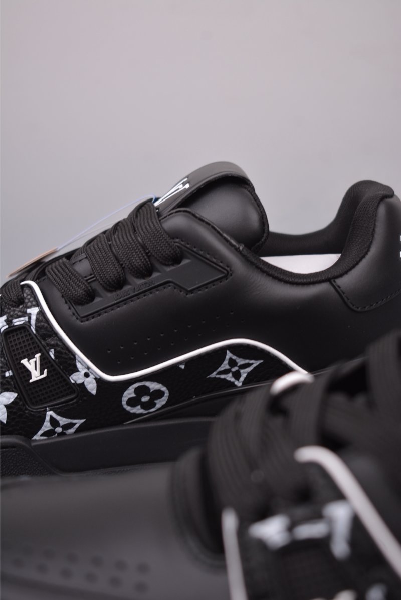 Louis Vuitton LV Trainer view
