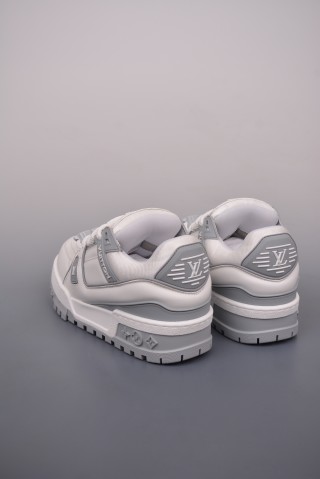 Louis Vuitton LV Trainer view 2