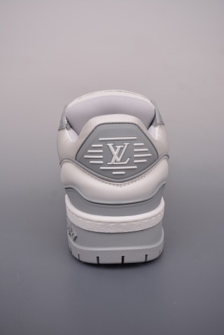 Louis Vuitton LV Trainer view 4
