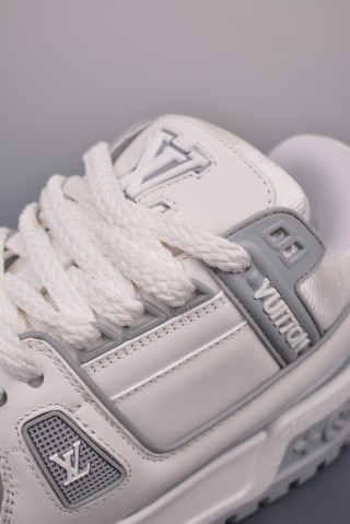 Louis Vuitton LV Trainer view 7
