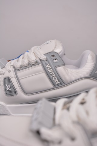 Louis Vuitton LV Trainer view 8