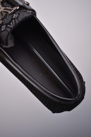 Louis Vuitton LV Loafer 'Brown' view 9