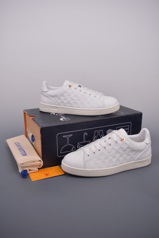 Louis Vuitton LV PVC Logo view 8