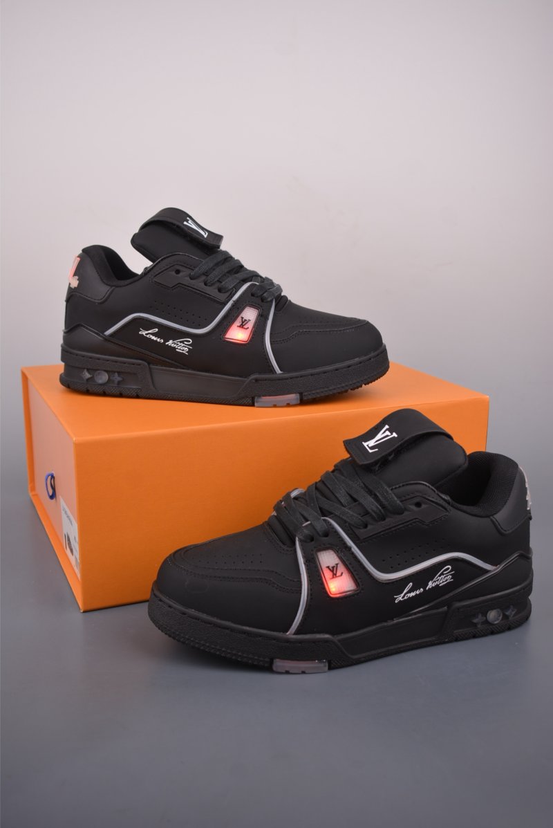 Louis Vuitton Trainer LED 'Black / White / Blue' view