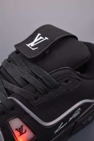 Louis Vuitton Trainer LED 'Black / White / Blue' view 7
