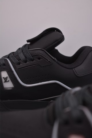 Louis Vuitton Trainer LED 'Black / White / Blue' view 8