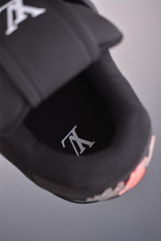Louis Vuitton Trainer LED 'Black / White / Blue' view 9
