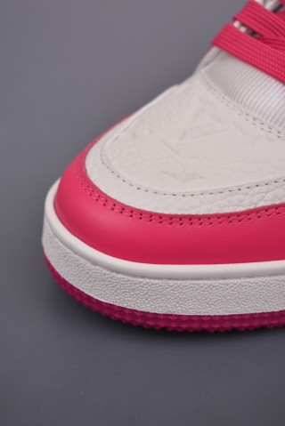 Louis Vuitton Trainer view 6