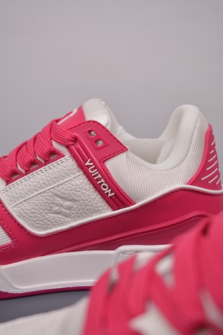 Louis Vuitton Trainer view 8