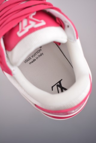 Louis Vuitton Trainer view 9